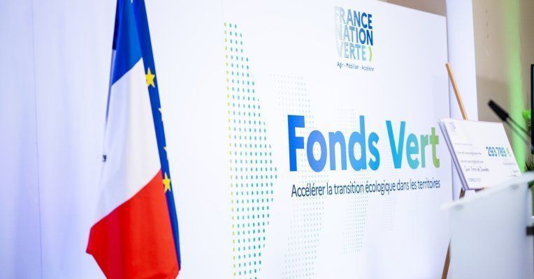force_ouvriere's tweet photo. Fonds vert : en pleine canicule, l’annonce de crédits gelés
Alors que les investissemt locaux en la matière sont prônés, les moyens du #Fondsvert, financemt d’État soutenant la #transitionécologique des collectivités locales, ne cessent de diminuer.
>>https://t.co/Bgmj49Lsqp https://t.co/1DYuBeGRno
