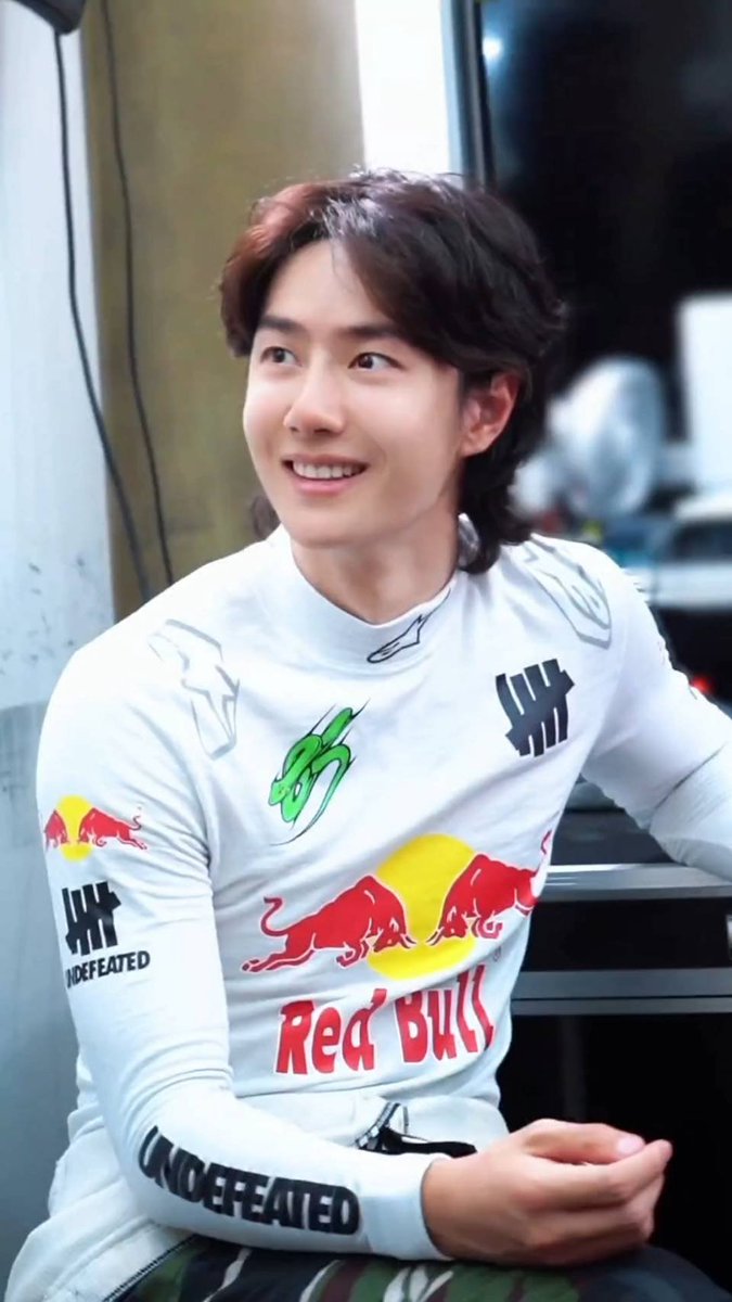 worananka's tweet photo. @PreorderBlue_95 @Bluespace_95 เด็กหนุ่มที่น่ารักคนนี้อายุ 29 ปีแล้ว ได้เห็นการเติบโตของเขามาตลอด เขาเป็นเด็กดีมาก ทำให้ฉันภูมิใจทุกวัน การได้เห็นอี้ป๋อมีความสุขและร่าเริงในวันนี้ทำให้ฉันมีความสุขจริงๆ 🎂🎂🎂
CELEBRATING YIBO DAY
#29yrsWANGYIBO https://t.co/sbDoKYxNjS
