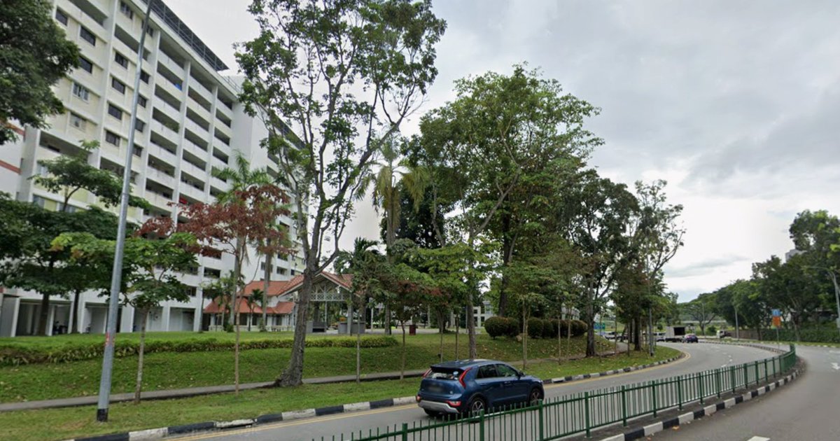 MothershipSG's tweet photo. Man, 25, sexually assaults girl, 14, &amp; takes S$10 from her in Bedok, gets 13 years &amp; 4 months’ jail &amp; caning https://t.co/7sDPq7ASpE https://t.co/xaEGQbs9AI