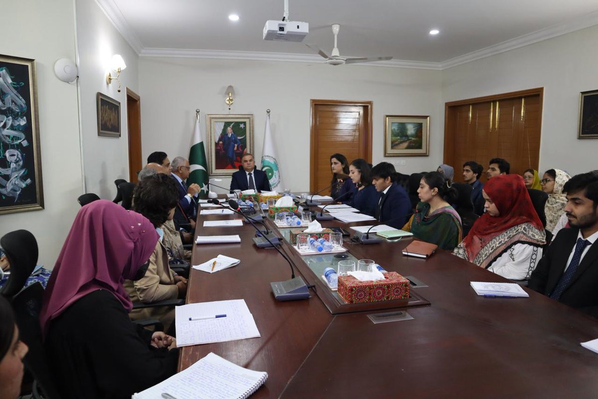 CISSS_Karachi's tweet photo. Glimpses of Address by Maj Gen Syed Shahab Shahid, Hilal-e-Imtiaz (Military), (Retd), Director General Arms Control and Disarmament Affairs (ACDA) Directorate, Strategic Plans Division (SPD), to Interns of 6th CISSS Internship Program, at CISSS Karachi https://t.co/Jjr7nWwROe