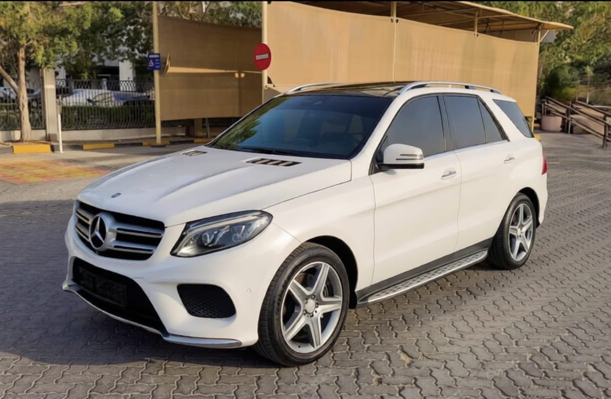 Diylonfleet's tweet photo. 2016 GLE 400 (GCC Specs) 

Luxury. Power. Presence.

💰 ₦32 Million

A premium SUV at an attractive price.

https://t.co/eyqKAqDVa4 https://t.co/LThTp0VylP
