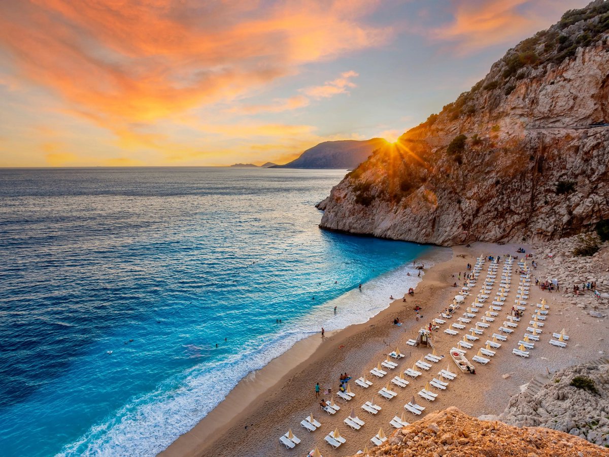 EventHotelsLtd's tweet photo. 💫#Win a luxury break for 4 in the gateway to the Turkish Riviera Antalya this September🏖️

To Enter:  
🏖️ Share this post 
🌞 Mention a friend
🇹🇷  Choose a hotel  > https://t.co/Rmo3p97gU4

*Terms Apply see details in comments

☀️ Ends Aug 31st

#HolidayEats #sunshine #beach https://t.co/QOzX8QpBqi