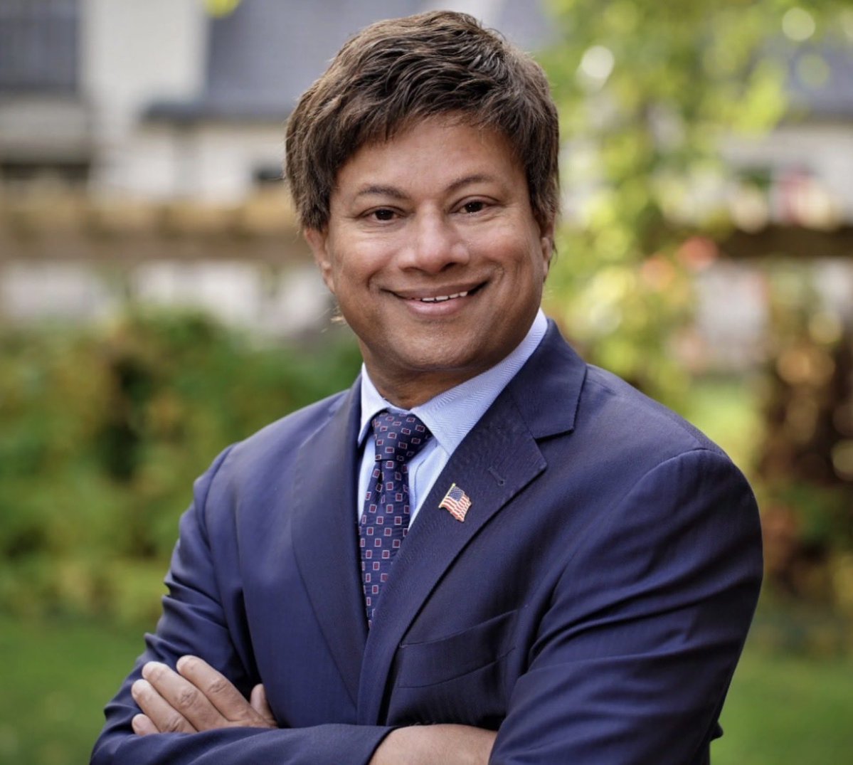 MAGAVoice's tweet photo. JUST NOW: IT’S OFFICIAL: Shri Thanedar just got crushed in his primary against Donavan McKinney

It’s time to revoke his citizenship and deport him

GOOD RIDDANCE https://t.co/iWXB3h73zQ