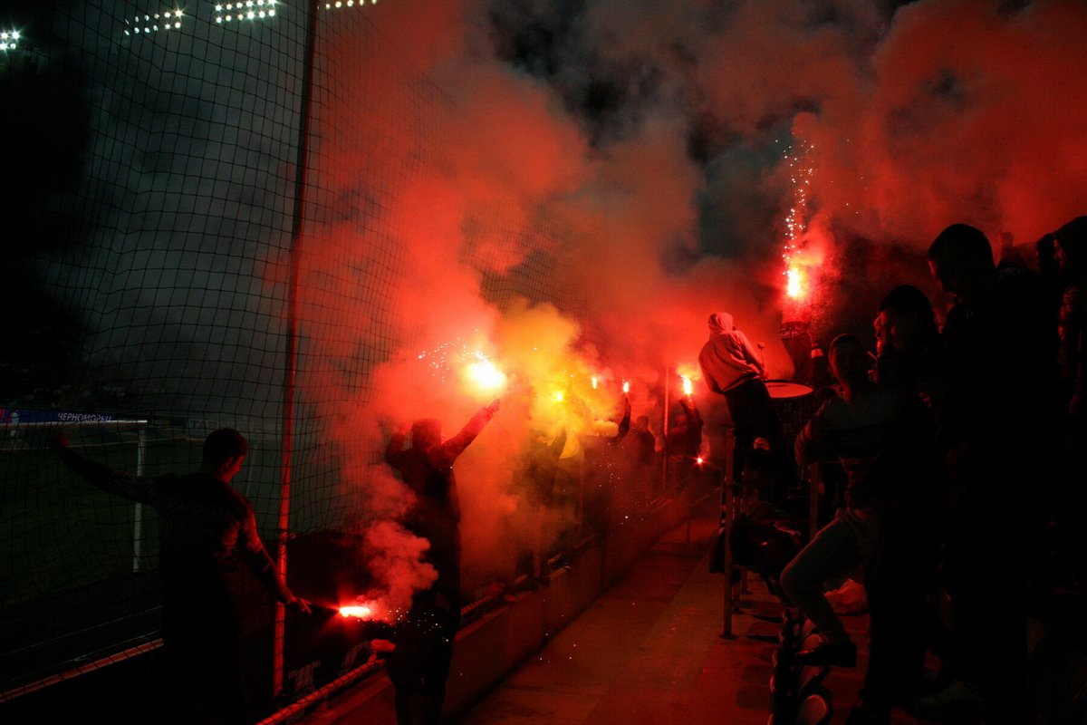 PRIVATEphoto's tweet photo. The Odesa Chornomorets ultras phenomenon | by Viacheslav Onyshchenko
https://t.co/vDSdWnDZgc https://t.co/l96XdU7v3i