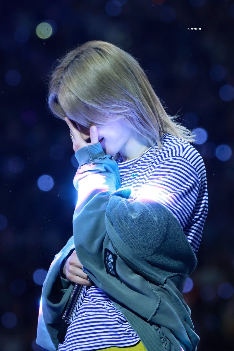 I miss my sunshine My moonlight My shinning star My glamorous galaxy