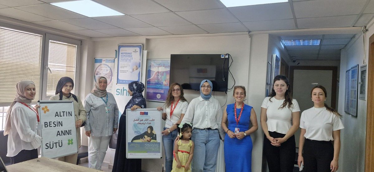 MerkezefendISM's tweet photo. İlçe Sağlık Müdürlüğümüzce 01-07.08.2026 tarihleri arasında kutlanan #DünyaEmzirmeHaftası kapsamında; Merkezefendi Bakırlı Göçmen Sağlığı Merkezine başvuran gebelere anne sütünün önemi, emzirme pozisyonları, emzirmenin sürdürülmesi hakkında eğitimi verildi. https://t.co/jwxetESr45