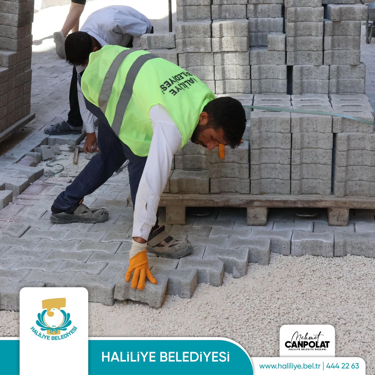 haliliye_bld's tweet photo. HALİLİYE'DE EKİPLER EŞ ZAMANLI OLARAK SAHADA

Haliliye Belediyesi, ilçe genelinde ulaşım konforunu artırmak amacıyla yürüttüğü üstyapı çalışmalarını aralıksız sürdürüyor. 

https://t.co/ZR5afFAUil https://t.co/UEHdY6jSmu