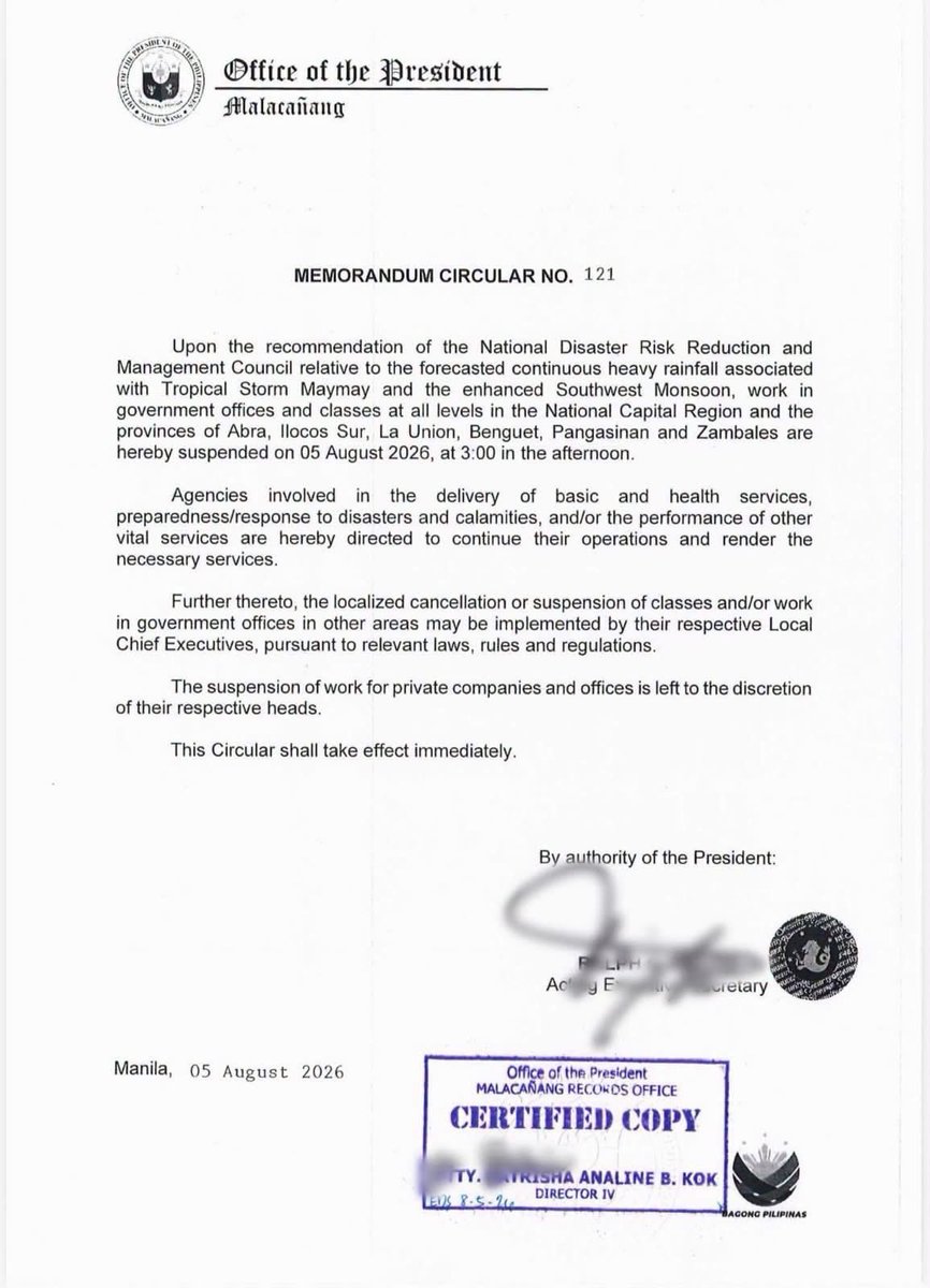 FrontpagePHNews's tweet photo. UWIAN NA!

President Ferdinand R. Marcos Jr. has ordered the suspension of work in government offices and classes at all levels in the National Capital Region (NCR) and the provinces of Abra, Ilocos Sur, La Union, Benguet, Pangasinan, and Zambales. https://t.co/W31gFiHQGC