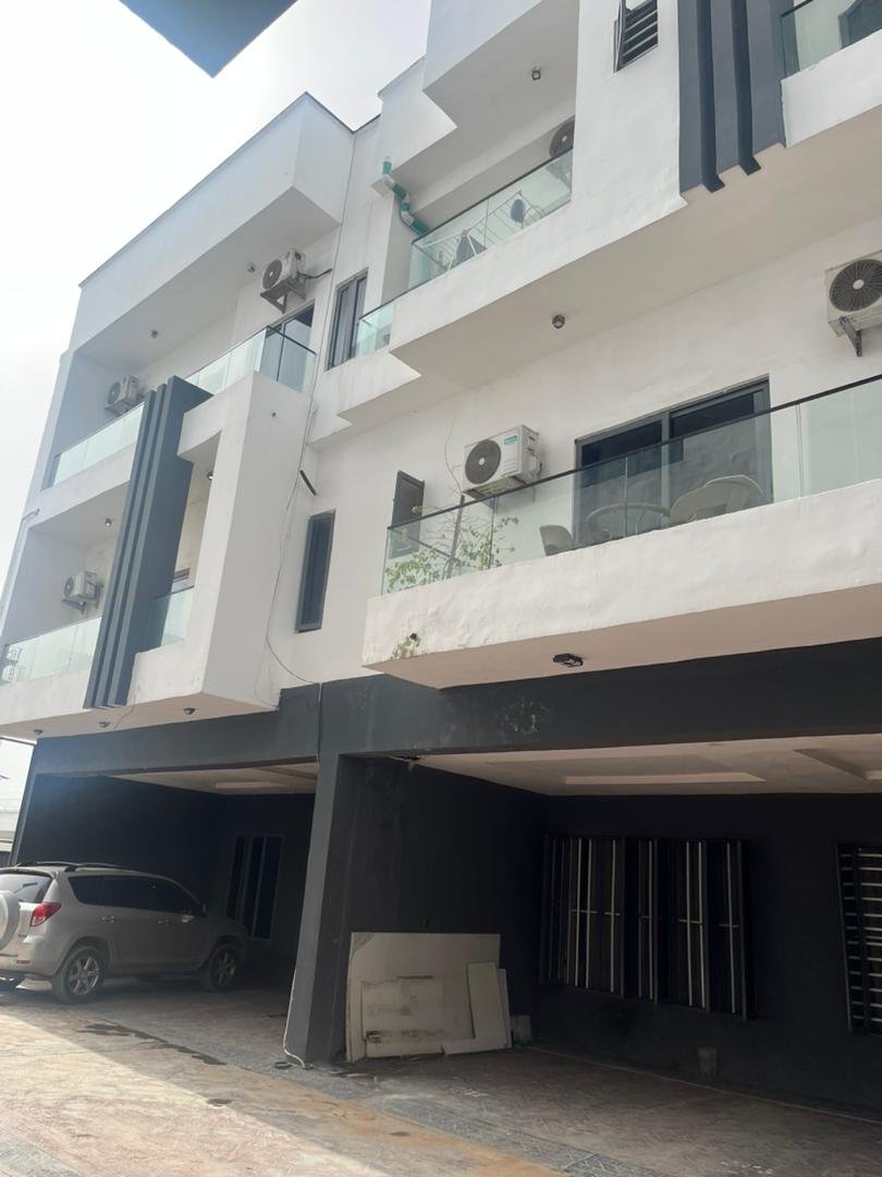 husseinakanni's tweet photo. FOR SALE: LUXURY FURNISHED 2-BEDROOM

APARTMENT

Location: Ikate, Lekki

Price: N170m

Serene &amp; Prime Ikate Location

10mins to VI, Ikoyi &amp; Lekki Phase 1.

Perfect for investors, expats &amp; professionals.

For inspection, DM or call 08067501968

Please repost https://t.co/N5J1BT4wGA
