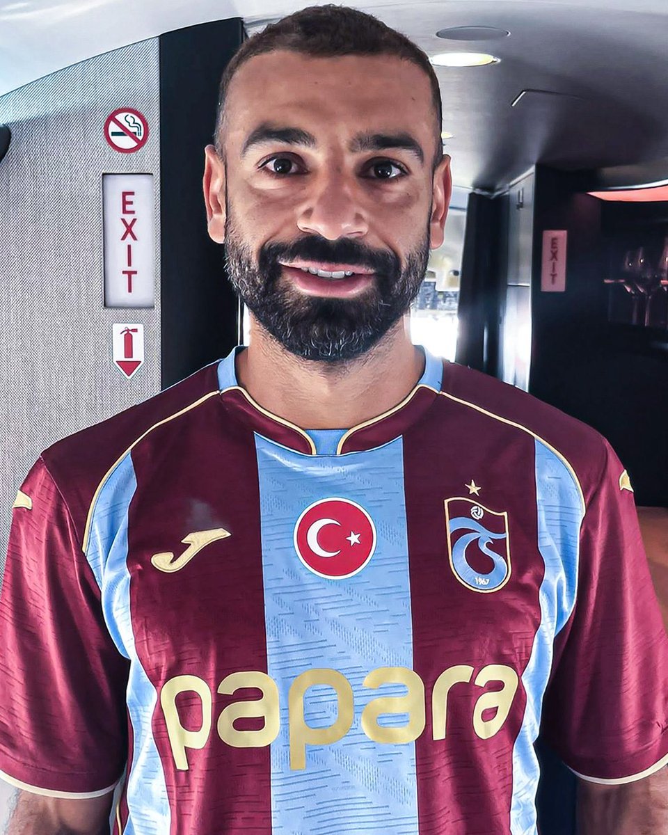 fikayoisrael8's tweet photo. Congratulations to you MO❤️
My GOAT 
The man who you turn me to a Liverpool fans
I'm gonna miss the dribbles,pace,trivela pass
Premier league defenders will not forget you
I wish you nothing but the best in your new club https://t.co/DMuHPxrRJa