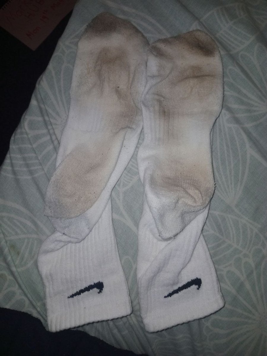 michalak64888's tweet photo. Sometimes I wonder how I got into this feet shit then I realise how much I love having my feet touched up and given attention too its sooo hot WHOS GONNA BE MY NEXT MEET ? 
#footmaster #malefeet #gayfeet #dirtysocks #cashmaster #send #meets #booknow #bookme https://t.co/v2raJrrQxp