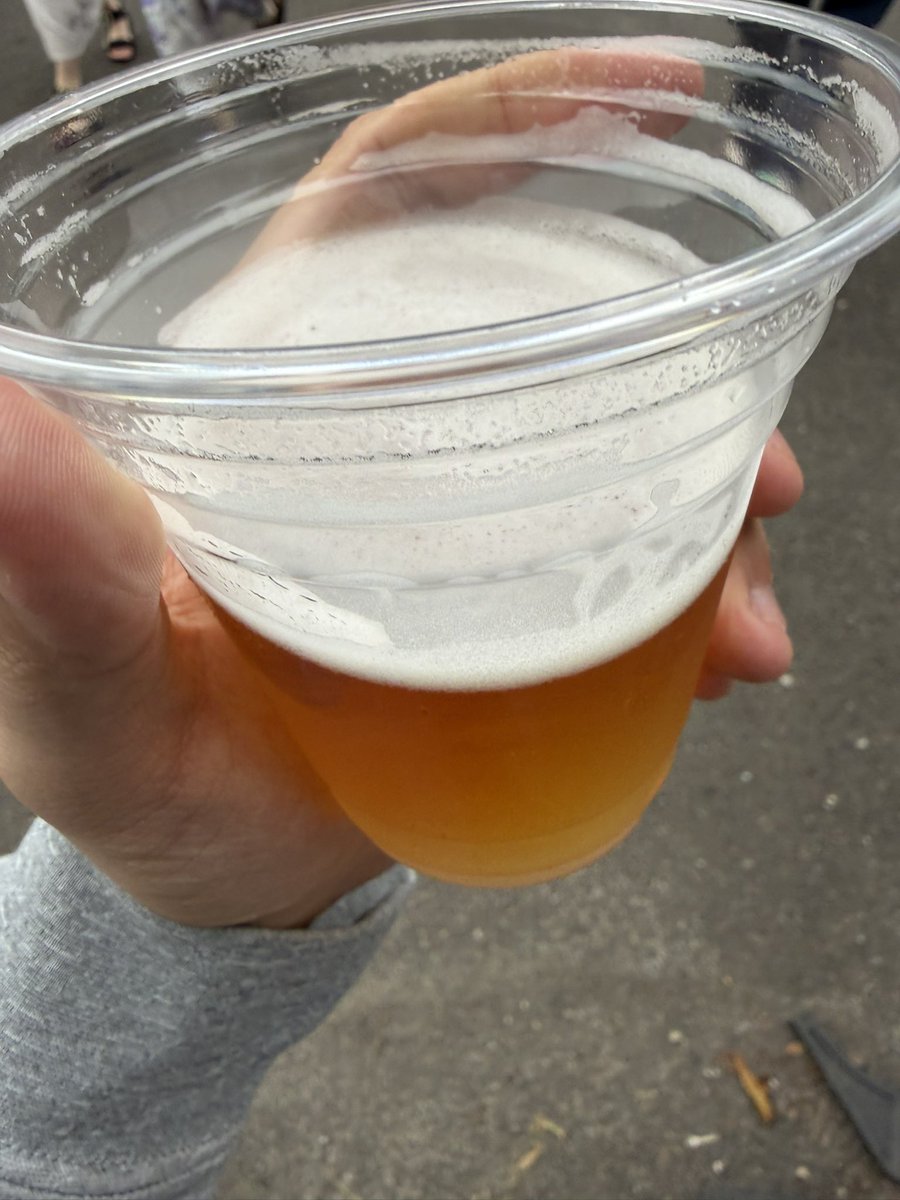 5ZHUQ's tweet photo. 酒！飲まずにはいられない！ https://t.co/qtTA59gHF2