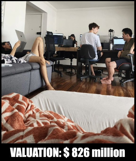 Samaytwt's tweet photo. Tech startups be like: https://t.co/GE3Ew063FN