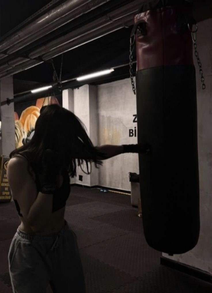 coke111brandy's tweet photo. let pinterest ruin your life. ed edition?

♡ themed diet
♥︎ low calorie snack
♡ zero sugar drink
♥︎ my sport

my pinterest is lowk dumb lmao https://t.co/5ymY6alOMP