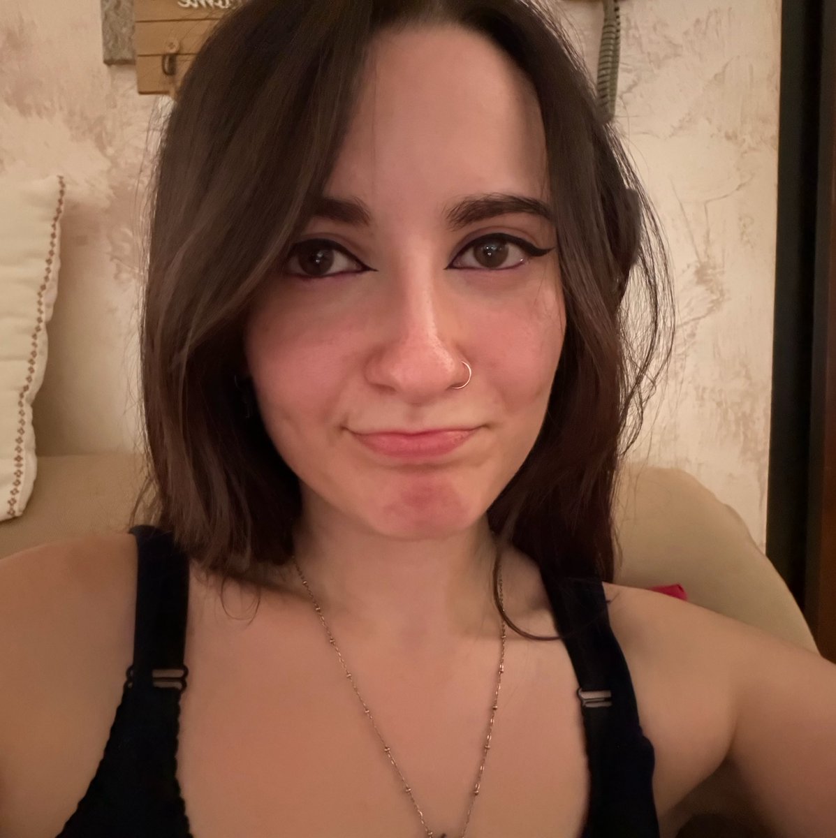 mxrtinaa13's tweet photo. random https://t.co/TrVLiiB8jP