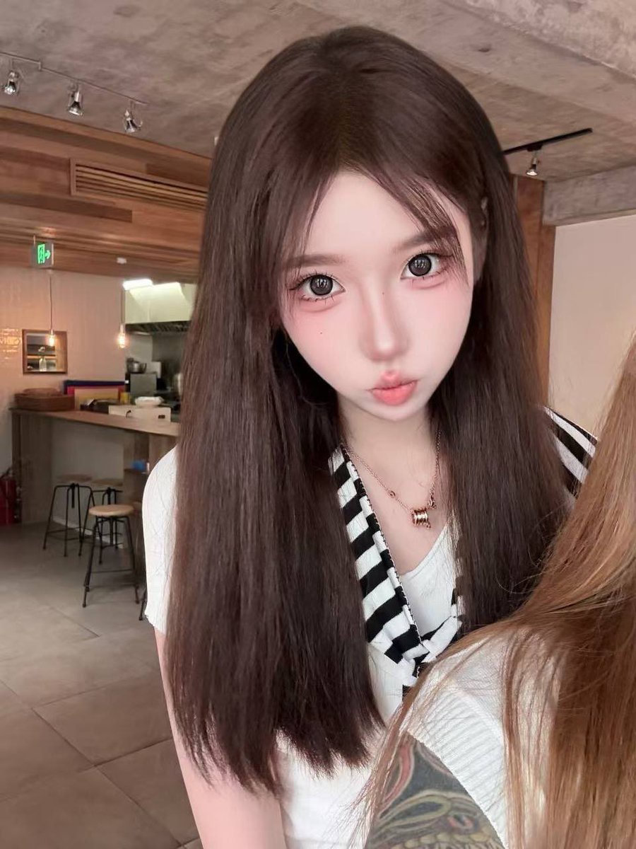 SusanPendley4's tweet photo. 皖系少女 超级可爱甜妹子上海漫展上搭讪认识的 个子不高 小小的160左右 好嫩 刚成年 挺乖挺反差的 -

完整版视频电报群已更新
免费预览群🔗 https://t.co/5LuqtgTJYh

自助下单🔗 https://t.co/fnyDpMMd7y

@Sentoyun
@Sentodan
@Sentofen
@Sentoqing https://t.co/omxFgFdB0V