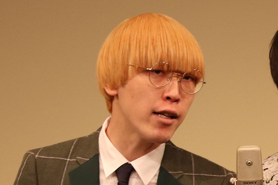 SPIDER_1183's tweet photo. BND、オフィスシーンのエレーナを見て
あ、これあの、”風呂”レンス・ピューですね～

とかいう掴みを思いついてしまった https://t.co/myasFfOoTM