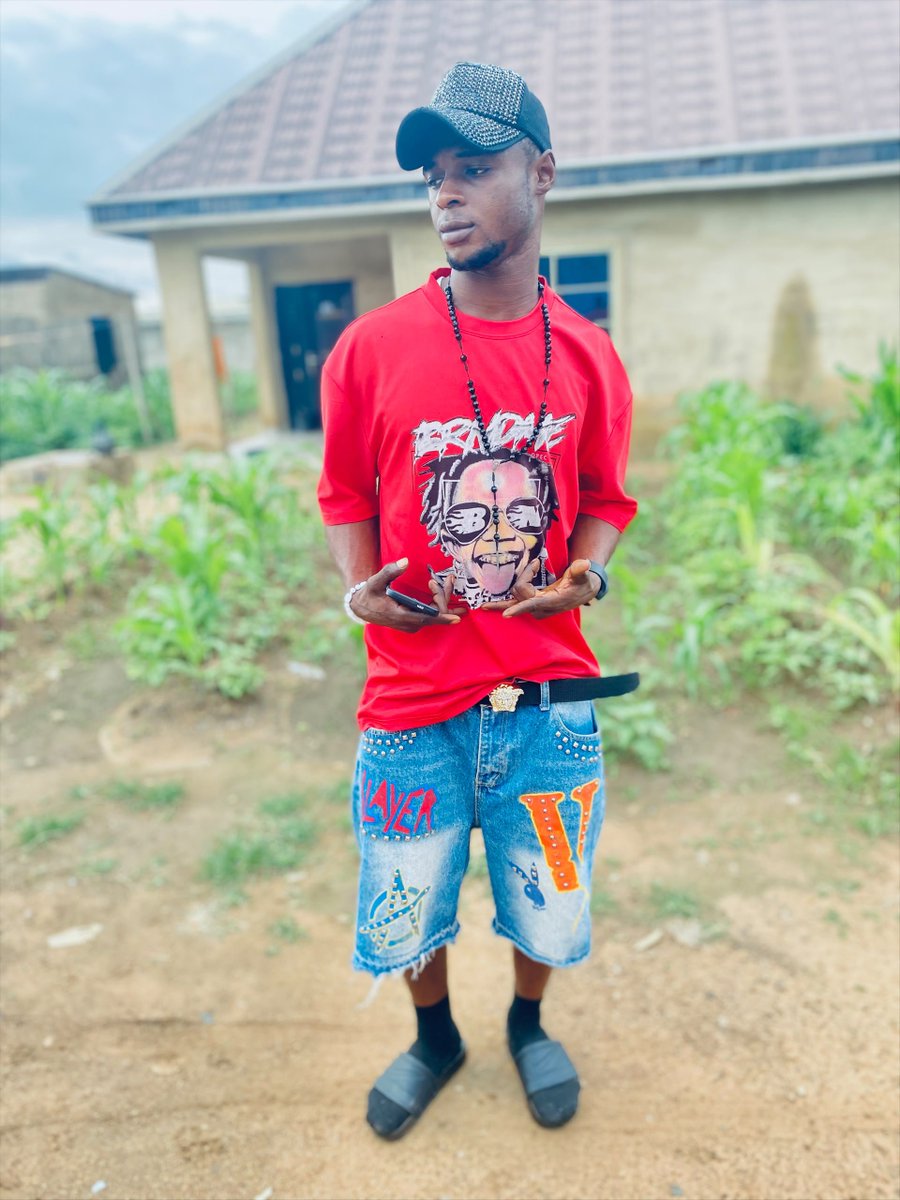 biggestKala77's tweet photo. “Grown energy, peaceful heart 💙 Looking for something real. https://t.co/hjgj8W4dUs