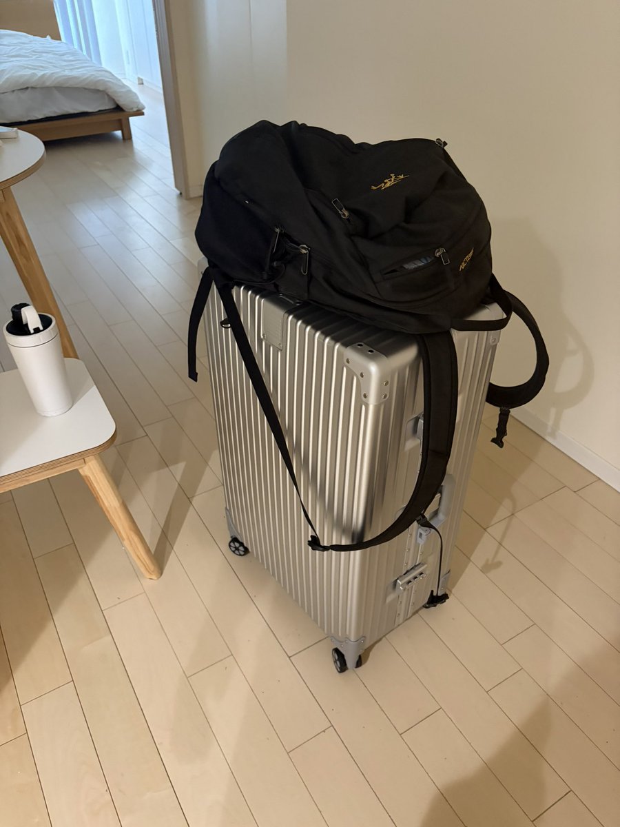 BUYMATER's tweet photo. ヨーロッパ買い付けの旅行ってきます。

#BUYMA無在庫転売　#バイマ　#副業　#フリーランス
#月収5万　#月収100万　#脱サラ https://t.co/UA9jmcm8lr