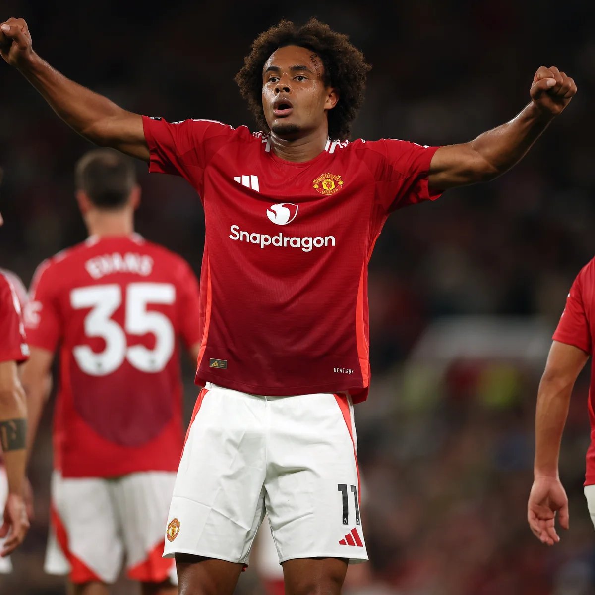 TPBTransfers's tweet photo. 🚨💣#mufc have opened talks with Juventus for a potential LOAN deal for JOSHUA ZIRKZEE.

This comes after positive talks with his agent, the deal could be finalised over the coming days.

The forward is open to a new chapter in Italy.

One to look out for 👀 https://t.co/5p4H5keYDm