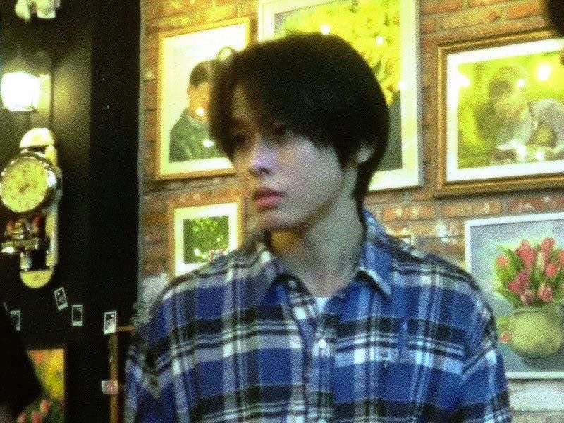 threeeku's tweet photo. 03이 말아주는 그 시절 일본 영화 남주 바이브 https://t.co/7SzfmaOkGN