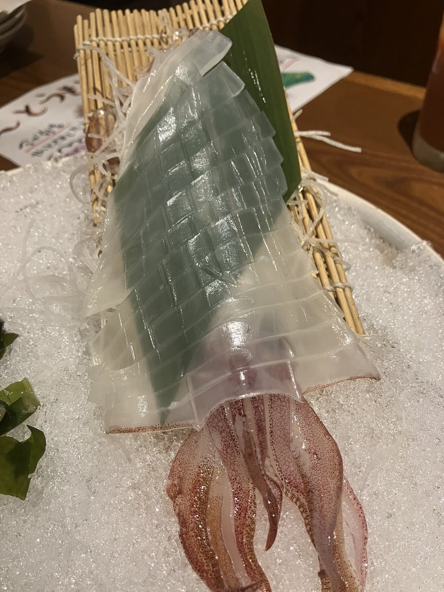 kaz6612's tweet photo. 博多の夜が始まる https://t.co/6FldxbLrDs