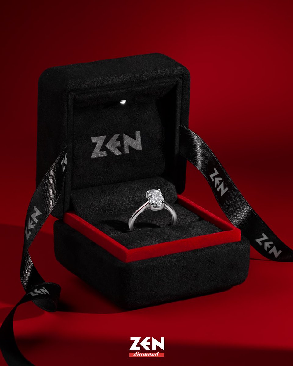 zenpirlanta's tweet photo. Oval kesimin zamansız zarafeti🖤
Ürün Kodu: 3002127300
#ZenPırlanta #ZensizOlmaz #ZenDiamond #hediyepırlanta #pırlantayüzük https://t.co/6JpCrsLdAw