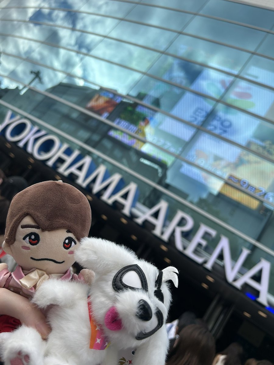 kj8aae's tweet photo. 立ち見楽しむぞー🥰 https://t.co/qzauE9BRPf