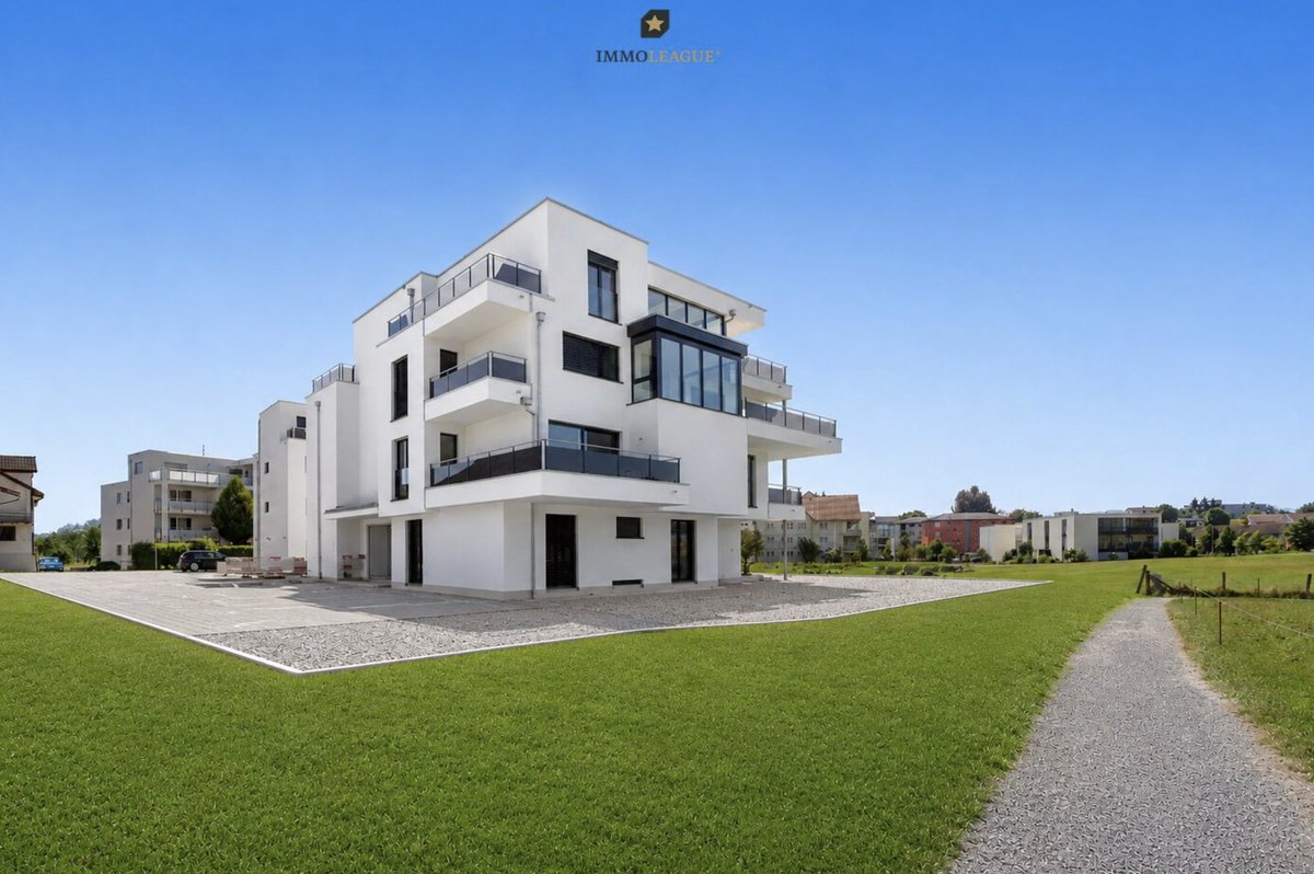 SchererRalf's tweet photo. Manchmal ist der grösste Luxus die Aussicht.

Neubauwohnung in Bazenheid mit freiem Blick ins Grüne, hochwertigem Ausbau und viel Ruhe.

#immoleague #bazenheid #neubau #wohnen #stgallen https://t.co/l11Yb3Komm