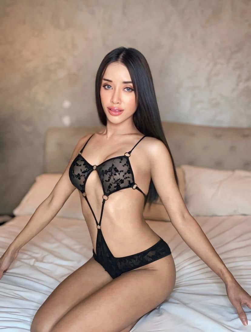 Fog7Zo's tweet photo. #ladyboy_jeddah
#ladyboy_saudi
#ladyboy_both_in_jeddah https://t.co/VBuGLEisSW