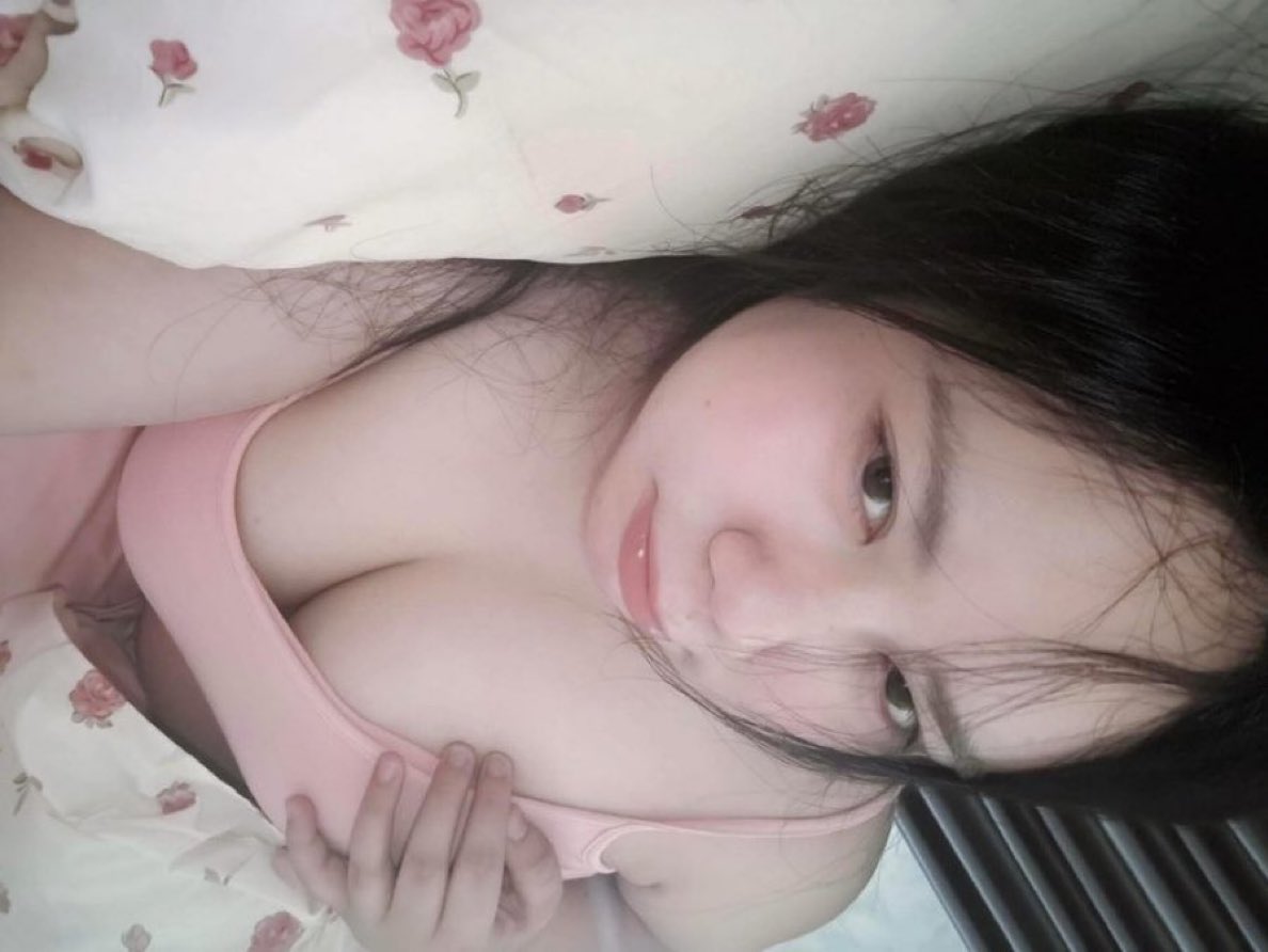 quynhmon799's tweet photo. 2008 mà zú hơi to mn nhỉ https://t.co/mrnTsFSAJV