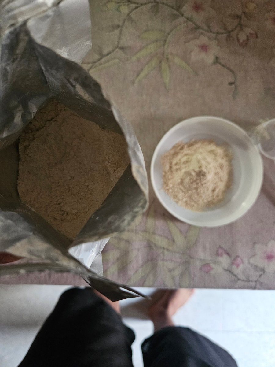 DemonArjun's tweet photo. @ZeptoNow GOT SCAMMED BY ZEPTO, RECEIVED AATA INSIDE GNC PRO PRE WORKOUT. NO RETURN OR REFUND INITIATED AS I HAD OPENED THE PACK TODAY AND IT WAS ORDERED NO 28TH JULY. https://t.co/08EKQp327O