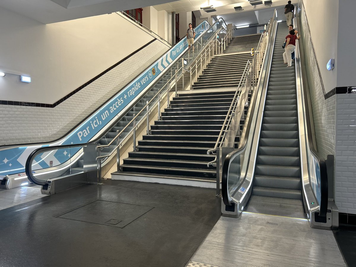 AutPlaine's tweet photo. Gare d’Austerlitz, réussite de la nouvelle correspondance entre les lignes 5 et 10 du métro. https://t.co/VSfH7GCYbs