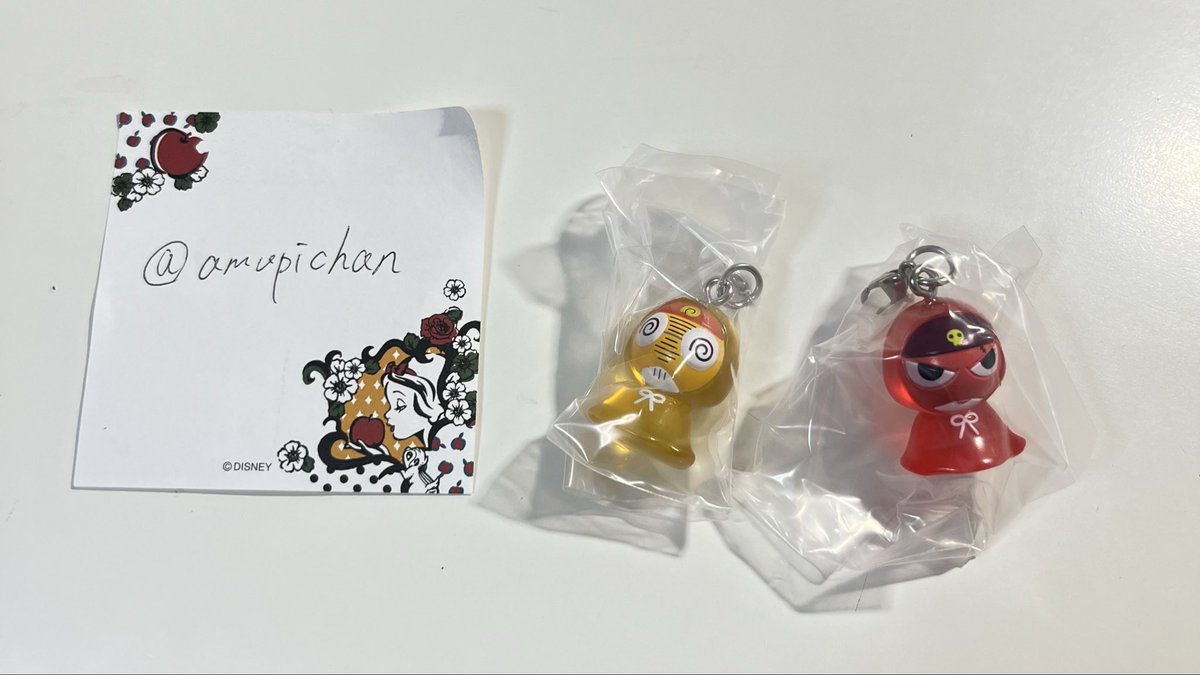 amupichan's tweet photo. 【交換】ケロロ軍曹　めじるし　アクセサリー　交換

求　タママ

譲　ギロロ　クルル

郵送・都内手渡しどちらも可
お気軽にお声がけください🤍 https://t.co/rrgQRh27i3