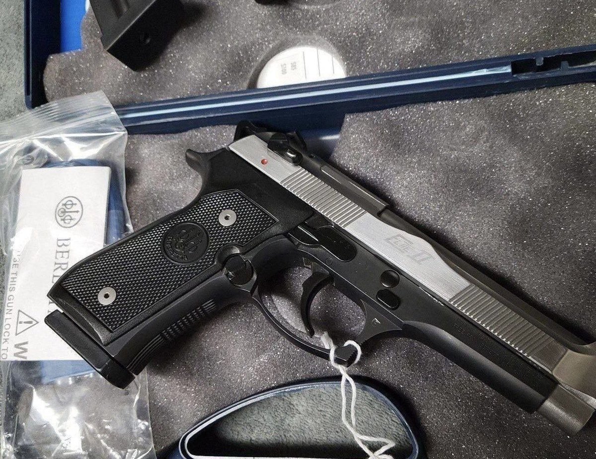 ChicagoDroryxtX's tweet photo. DEVBALISTIC TRAPS🔫📲🛒, [Jul 18, 2026 at 9:25 PM]
Beretta 96 Elite II. 40 S&amp;W in very Good to Excellent Condition

This Beretta Elite II in .40 S&amp;W remains in very good to excellent condition. It does not show much in the way of wear, there is a little bit of wear #usa https://t.co/B8oAJJ0paO