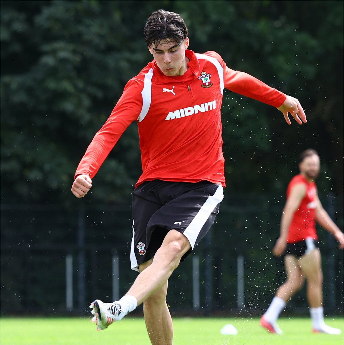 psycoarsenal's tweet photo. EXCL: Serie A side Monza agree deal to sign Jay Robinson as new winger from Southampton.

Club to club agreement done today for 19 year old English winger, joining Italian side on straight loan.

No buy option clause conceded by #SaintsFc. https://t.co/RFessQ86JN