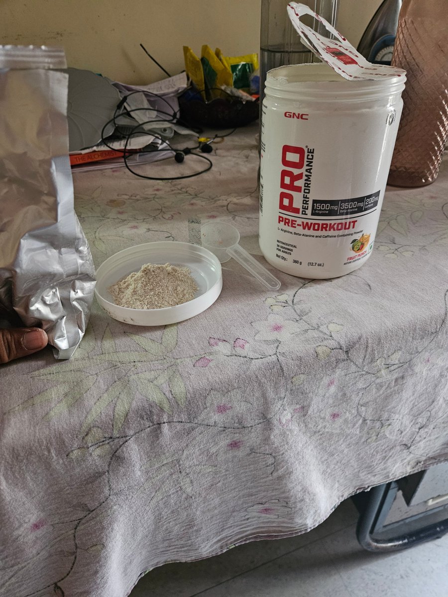 DemonArjun's tweet photo. @ZeptoNow @zeptocares GOT SCAMMED TODAY BY ZEPTO, RECEIVED AATA INSIDE GNC PRO PRE WORKOUT, RETURN OR REFUND NOT INITIATED AS I HAD ORDERED THIS ON 28TH JULY, BUT HAD OPENED THE BOX TODAY. https://t.co/Yk5sEdjmjV