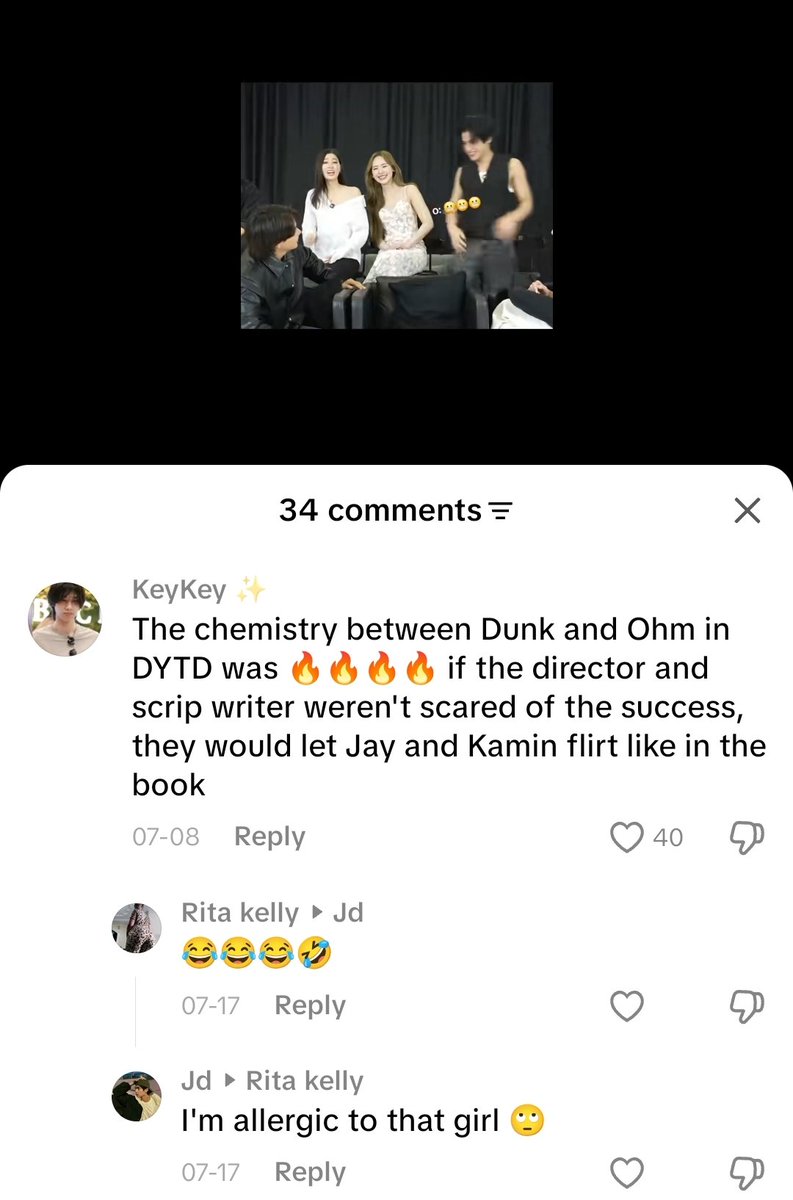 DaraJD_5's tweet photo. @joongarchenpr Guys, please report this account. I first noticed her leaving solo stan comments everywhere and completely ruining the vibe. https://t.co/AS2MshaybF