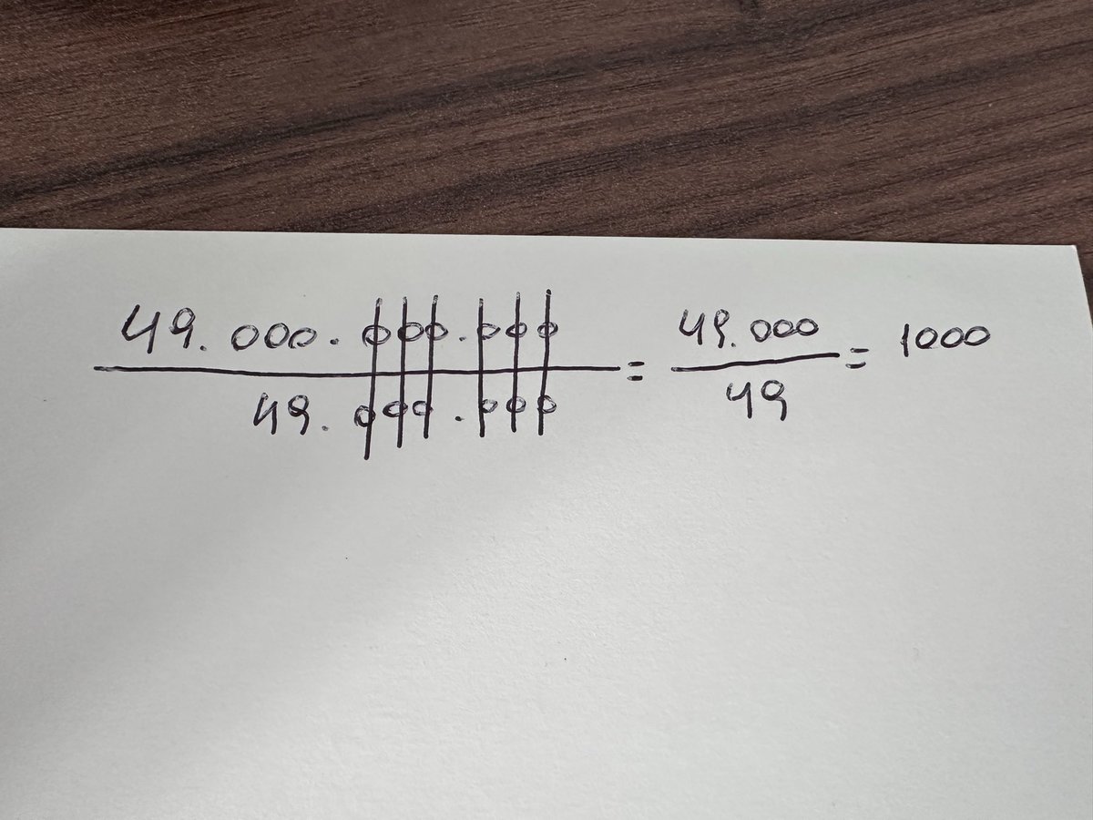 liso_e's tweet photo. @fede_machado_b 1000 dolares por argentino. Yo también me suelo confundir fácilmente como lo hiceste vos. https://t.co/UoR4DWeCZU
