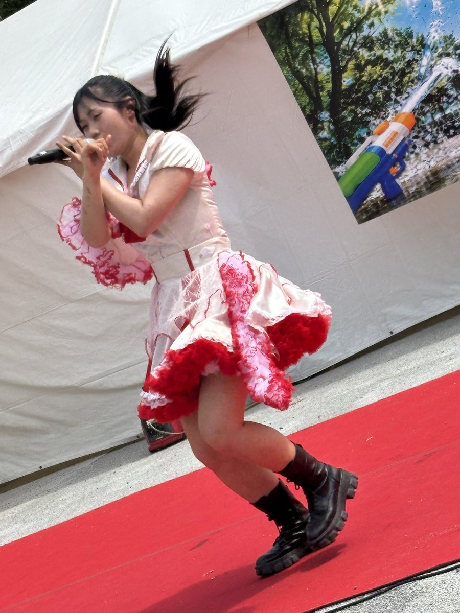remonnandraimu's tweet photo. 2026/8/1 エンゼル広場アイドルステージ
#HelloWINGs
#丸地ひより
エンゼル広場の方は撮影🆗でした。
自由奔放にやってたよね?w https://t.co/2vhGZnp8YZ