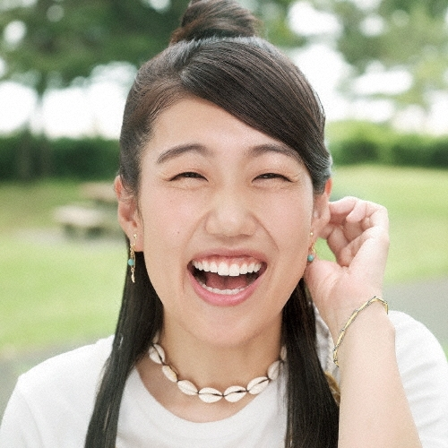 TOWER_Jpop's tweet photo. 【FUNKY MONKEY BΛBY'S】
ニューシングル『夏子』本日発売🌻
表題曲「夏子」は、7月クール放送の人気TVアニメシリーズ『ぐらんぶる』Season 3のオープニング主題歌として書き下ろされた楽曲
🔻
https://t.co/S66OxHy3Fz
#FMB #ファンモン https://t.co/Gyu7XlDURD