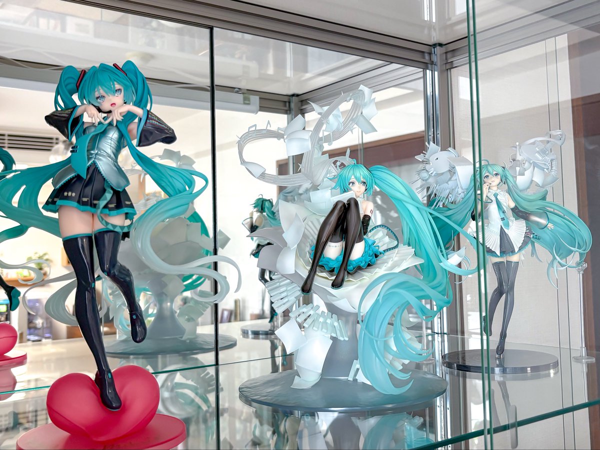 ayamelo_mix's tweet photo. でっかぁ🩵#初音ミク https://t.co/73ktM25Q2l