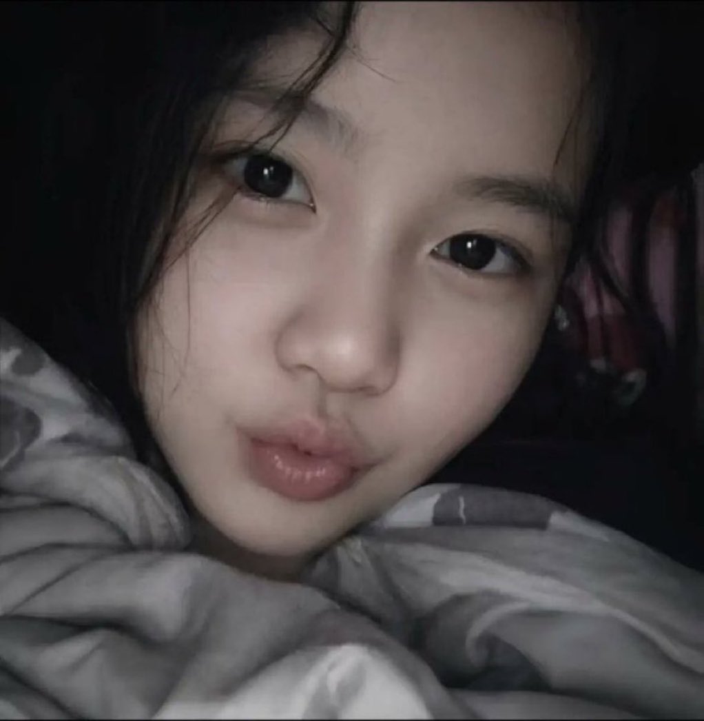 ngocmyy799's tweet photo. Nwngss qaaaa, ai giúp tui vớiii
mún xem bắn tink thì ib ai? https://t.co/x0cciZYFde