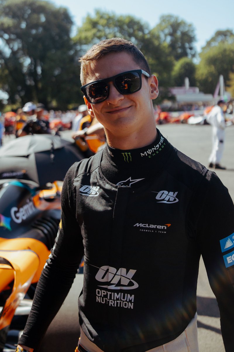 McLarenF1's tweet photo. Well done on a phenomenal start to the year, Leo 🤝

#McLarenF1 https://t.co/5UOYGweqcK