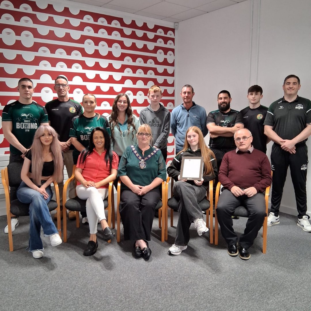 fermanaghomagh's tweet photo. Councillor Debbie Coyle, hosted a reception at The Grange, Omagh, to celebrate the remarkable achievements of local boxer Riona Devine. 👏🥊

Read more here 👉 https://t.co/58dICxb56N https://t.co/gLDGcTZOGq