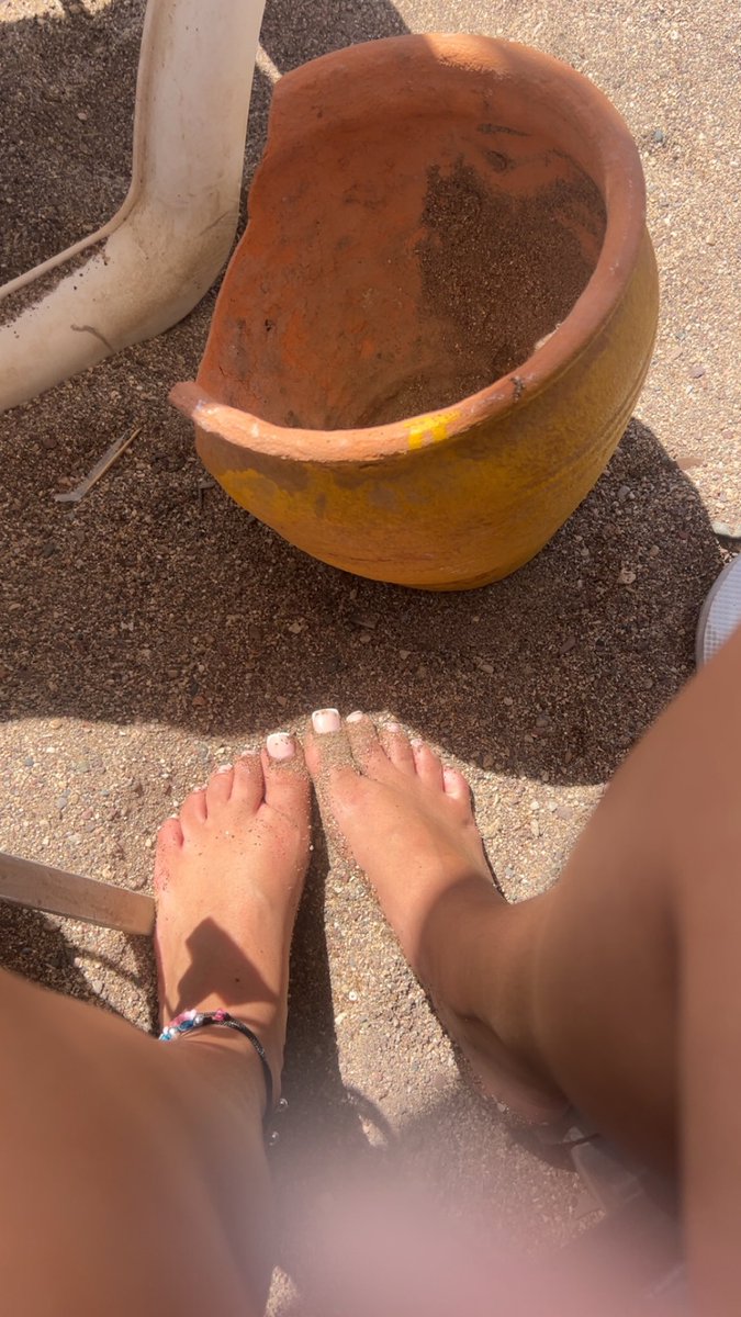 missbellarr's tweet photo. Morning coffee sends approach me🥰  #uk #findom https://t.co/JJIeJuNbyj