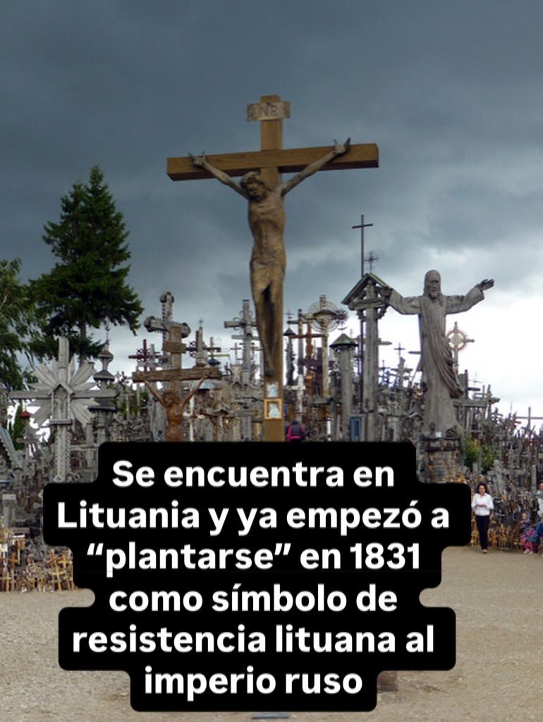 elprofesergio's tweet photo. La colina de las cruces… yo por lo que sea, de noche no voy! https://t.co/dYyaI7rbBw