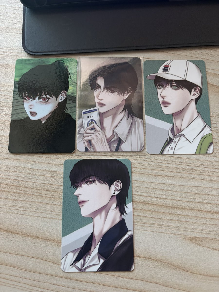 eun4yejun's tweet photo. WTS
FIRST PIC - RM 5 
SECOND PIC - RM 2 
THIRD PIC - FWP 

price exc postage

#pasarbl #pasaranime https://t.co/VJs6ksQKXU