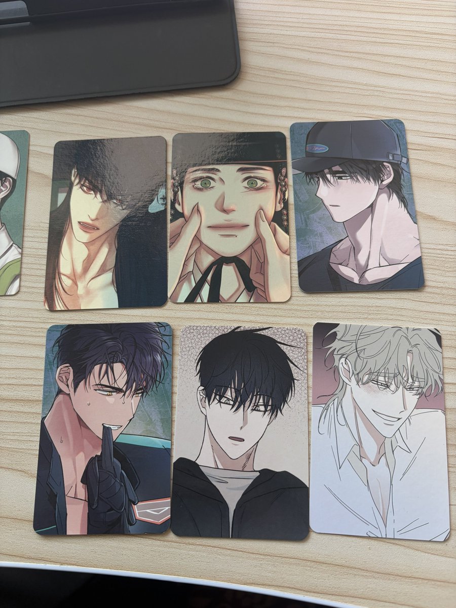 eun4yejun's tweet photo. WTS
FIRST PIC - RM 5 
SECOND PIC - RM 2 
THIRD PIC - FWP 

price exc postage

#pasarbl #pasaranime https://t.co/VJs6ksQKXU