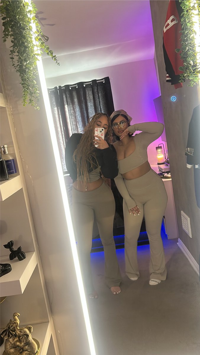 missbellarr's tweet photo. Today’s my besties birthday- who’s paying for our night ?😝 #uk #findom https://t.co/s0plRkv5p3